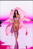 Celebrity Photo: Emily Ratajkowski
1365x2048 805 kb
Viewed 15 times
@BestEyeCandy.com