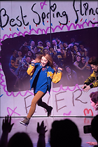 Celebrity Photo: Sabrina Carpenter
1280x1920   346 kb
Viewed 6 times
@BestEyeCandy.com