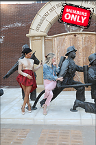 Celebrity Photo: Heather Locklear
2333x3500 2.6 mb
Viewed 0 times
@BestEyeCandy.com