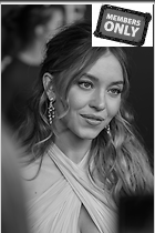 Celebrity Photo: Sydney Sweeney
3648x5472 3.0 mb
Viewed 0 times
@BestEyeCandy.com