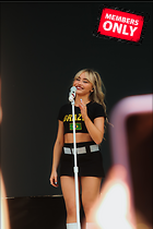 Celebrity Photo: Sabrina Carpenter
3648x5472   1.9 mb
Viewed 2 times
@BestEyeCandy.com