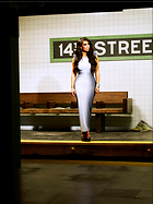 Celebrity Photo: Kimberly Kardashian
899x1200 638 kb
Viewed 5 times
@BestEyeCandy.com