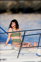 Celebrity Photo: Selena Gomez
1633x2449 963 kb
Viewed 8 times
@BestEyeCandy.com