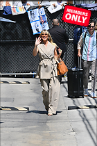 Celebrity Photo: Heidi Klum
2332x3500 3.3 mb
Viewed 1 time
@BestEyeCandy.com
