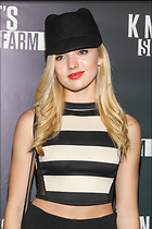 Celebrity Photo: Peyton Roi List
2000x3000 1,110 kb
Viewed 5 times
@BestEyeCandy.com