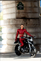 Celebrity Photo: Bella Hadid
800x1172 100 kb
Viewed 5 times
@BestEyeCandy.com
