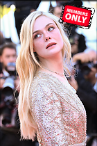 Celebrity Photo: Elle Fanning
3333x5000 1.7 mb
Viewed 1 time
@BestEyeCandy.com