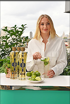 Celebrity Photo: Sophie Turner
1200x1766 260 kb
Viewed 14 times
@BestEyeCandy.com