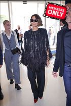 Celebrity Photo: Halle Berry
2333x3500 3.9 mb
Viewed 0 times
@BestEyeCandy.com