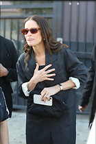 Celebrity Photo: Sarah Paulson
1571x2357 1.3 mb
Viewed 6 times
@BestEyeCandy.com