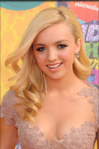 Celebrity Photo: Peyton Roi List
2000x3000 672 kb
Viewed 4 times
@BestEyeCandy.com