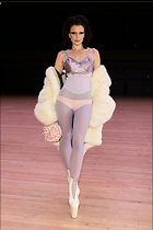 Celebrity Photo: Julia Fox
1200x1800 158 kb
Viewed 7 times
@BestEyeCandy.com