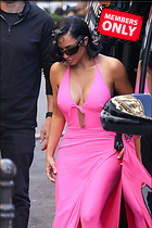 Celebrity Photo: Kimberly Kardashian
1591x2387 1.9 mb
Viewed 1 time
@BestEyeCandy.com