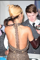 Celebrity Photo: Rihanna
1890x2835 1.4 mb
Viewed 3 times
@BestEyeCandy.com