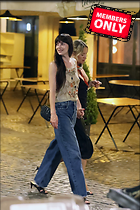 Celebrity Photo: Dakota Johnson
2333x3500 3.5 mb
Viewed 1 time
@BestEyeCandy.com