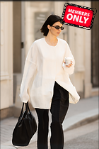 Celebrity Photo: Kendall Jenner
2334x3499 2.2 mb
Viewed 0 times
@BestEyeCandy.com