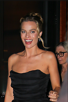 Celebrity Photo: Margot Robbie
17 Photos
Photoset #722127
@BestEyeCandy.com