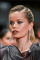 Celebrity Photo: Frida Aasen
667x1000 115 kb
Viewed 7 times
@BestEyeCandy.com