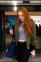 Celebrity Photo: Sophie Turner
1339x2000 212 kb
Viewed 5 times
@BestEyeCandy.com