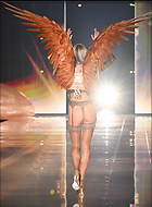 Celebrity Photo: Candice Swanepoel
1755x2385 877 kb
Viewed 10 times
@BestEyeCandy.com