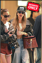 Brooks Nader candids spotted shopping at Bottega Veneta in Beverly Hills 22.11.2024 30x
2200x3300 2.0 mb
Viewed 1 time
@BestEyeCandy.com