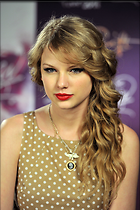 Celebrity Photo: Taylor Swift
1996x3000   767 kb
Viewed 10 times
@BestEyeCandy.com