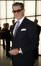 Celebrity Photo: Pierce Brosnan
634x1017 88 kb
Viewed 0 times
@BestEyeCandy.com
