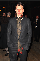 Celebrity Photo: Jude Law
2001x3000 843 kb
Viewed 3 times
@BestEyeCandy.com