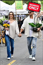 Celebrity Photo: Alessandra Ambrosio
1593x2390 1.5 mb
Viewed 0 times
@BestEyeCandy.com