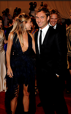 Celebrity Photo: Jude Law
1132x1800 327 kb
Viewed 7 times
@BestEyeCandy.com