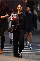 Celebrity Photo: Lily James
1200x1800 174 kb
Viewed 3 times
@BestEyeCandy.com