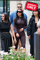 Celebrity Photo: Kimberly Kardashian
2000x3000 2.7 mb
Viewed 0 times
@BestEyeCandy.com