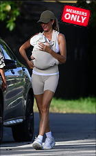 Celebrity Photo: Gisele Bundchen
1851x3000 1.8 mb
Viewed 1 time
@BestEyeCandy.com