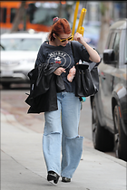 Celebrity Photo: Emma Roberts
2200x3300 1.4 mb
Viewed 8 times
@BestEyeCandy.com