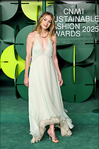 Celebrity Photo: Michelle Monaghan
1200x1800 226 kb
Viewed 28 times
@BestEyeCandy.com