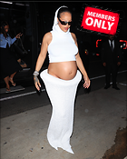 Celebrity Photo: Rihanna
2800x3500 2.9 mb
Viewed 1 time
@BestEyeCandy.com