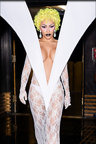 Celebrity Photo: Doja Cat
1200x1800 206 kb
Viewed 5 times
@BestEyeCandy.com