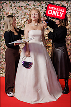 Celebrity Photo: Gillian Anderson
3360x5040 2.1 mb
Viewed 0 times
@BestEyeCandy.com