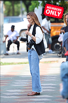 Celebrity Photo: Katie Holmes
2333x3500 2.3 mb
Viewed 1 time
@BestEyeCandy.com
