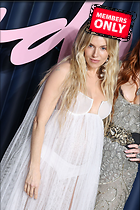 Celebrity Photo: Sienna Miller
1366x2048 1.6 mb
Viewed 0 times
@BestEyeCandy.com