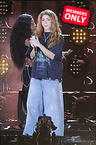 Celebrity Photo: Shakira
2200x3300 1.8 mb
Viewed 0 times
@BestEyeCandy.com