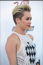 Celebrity Photo: Miley Cyrus
2547x3828 584 kb
Viewed 3 times
@BestEyeCandy.com
