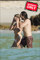 Celebrity Photo: Heidi Klum
1985x2977 1.7 mb
Viewed 0 times
@BestEyeCandy.com