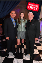 Celebrity Photo: Sophie Turner
3333x5000 9.6 mb
Viewed 0 times
@BestEyeCandy.com