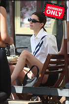 Celebrity Photo: Kendall Jenner
2200x3300 2.0 mb
Viewed 0 times
@BestEyeCandy.com