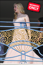 Celebrity Photo: Elle Fanning
1847x2770 1.7 mb
Viewed 1 time
@BestEyeCandy.com