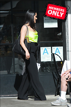 Brie Bella nikki Bella leaves lunch at Joans on third in Studio City CA 26.02..20.2020
2334x3500 2.2 mb
Viewed 1 time
@BestEyeCandy.com