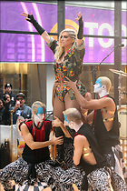 Celebrity Photo: Kesha Sebert
2400x3600 1.3 mb
Viewed 2 times
@BestEyeCandy.com