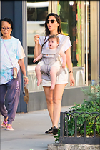 Celebrity Photo: Olivia Munn
1477x2216 1.3 mb
Viewed 7 times
@BestEyeCandy.com