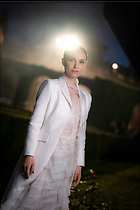 Celebrity Photo: Natalie Portman
1200x1800 138 kb
Viewed 18 times
@BestEyeCandy.com